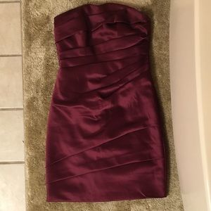 👗 David's Bridal Maroon Bridesmaid Dress
